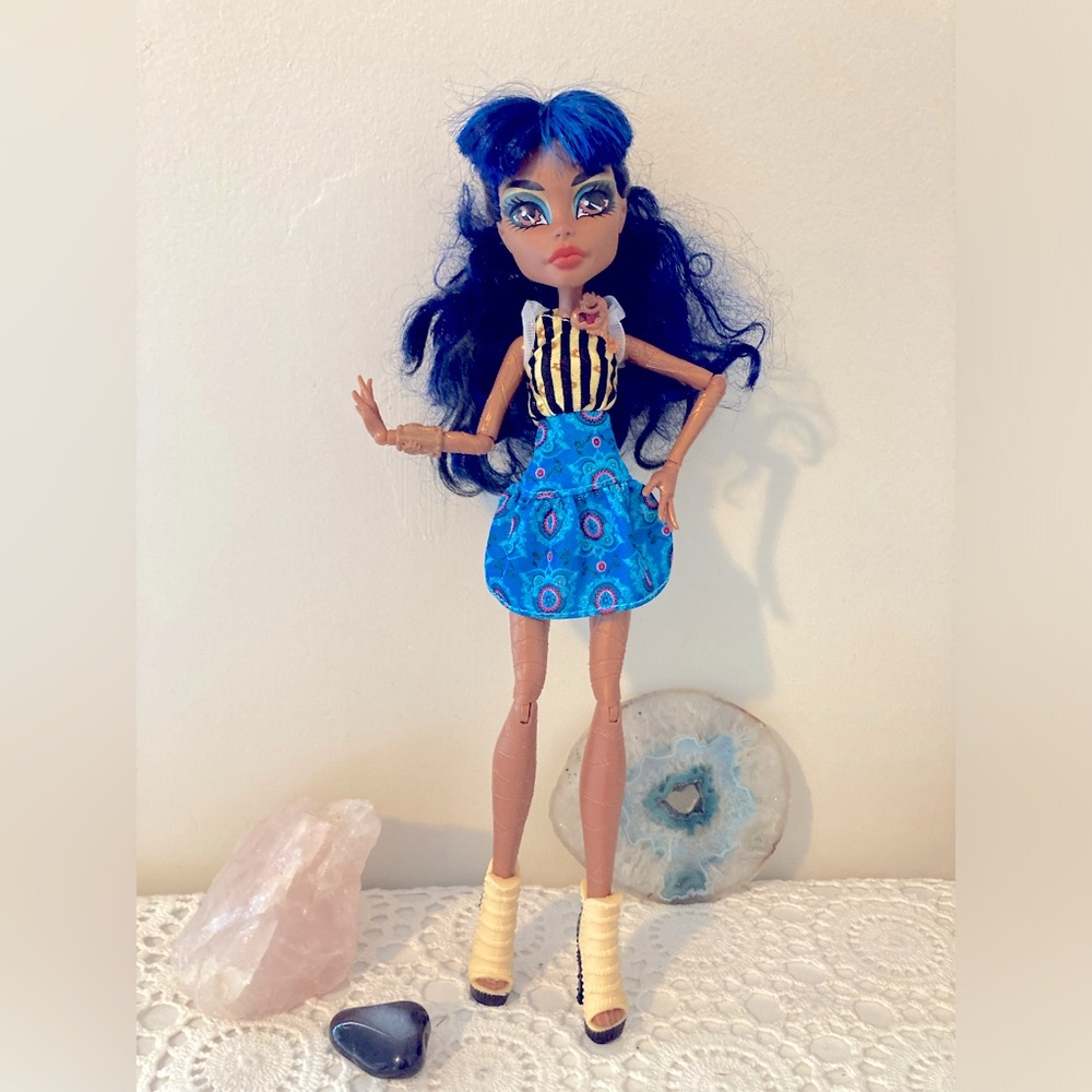 Monster High Doll Robecca Steam Coffin Bean Barista Steam Punk Doll Collectible